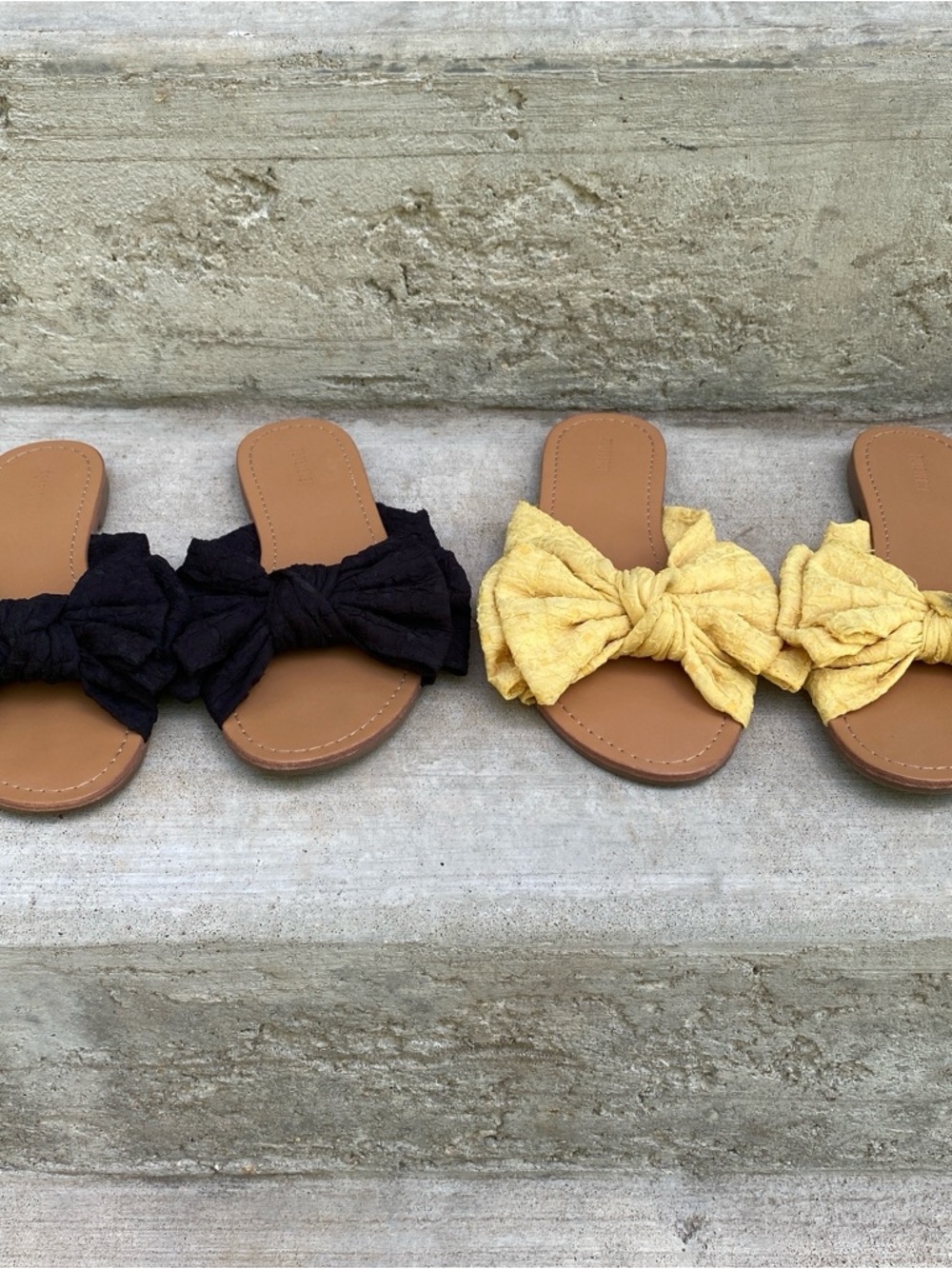 Forever 21 Black and Yellow Bow Slide Sandals 2 Pair Size 6/7